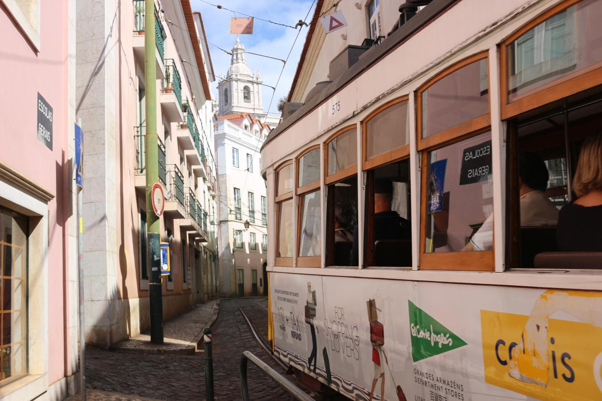 Crooked House Alfama Apartment Lisboa Екстериор снимка