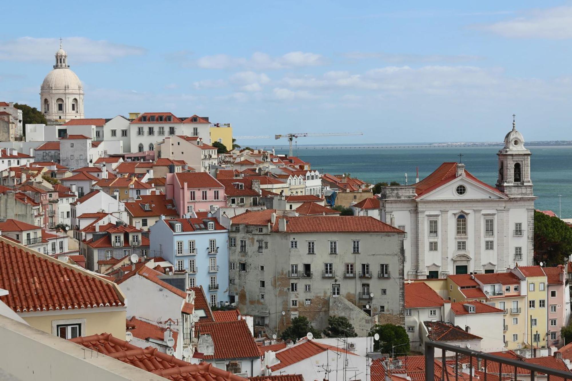 Crooked House Alfama Apartment Lisboa Екстериор снимка